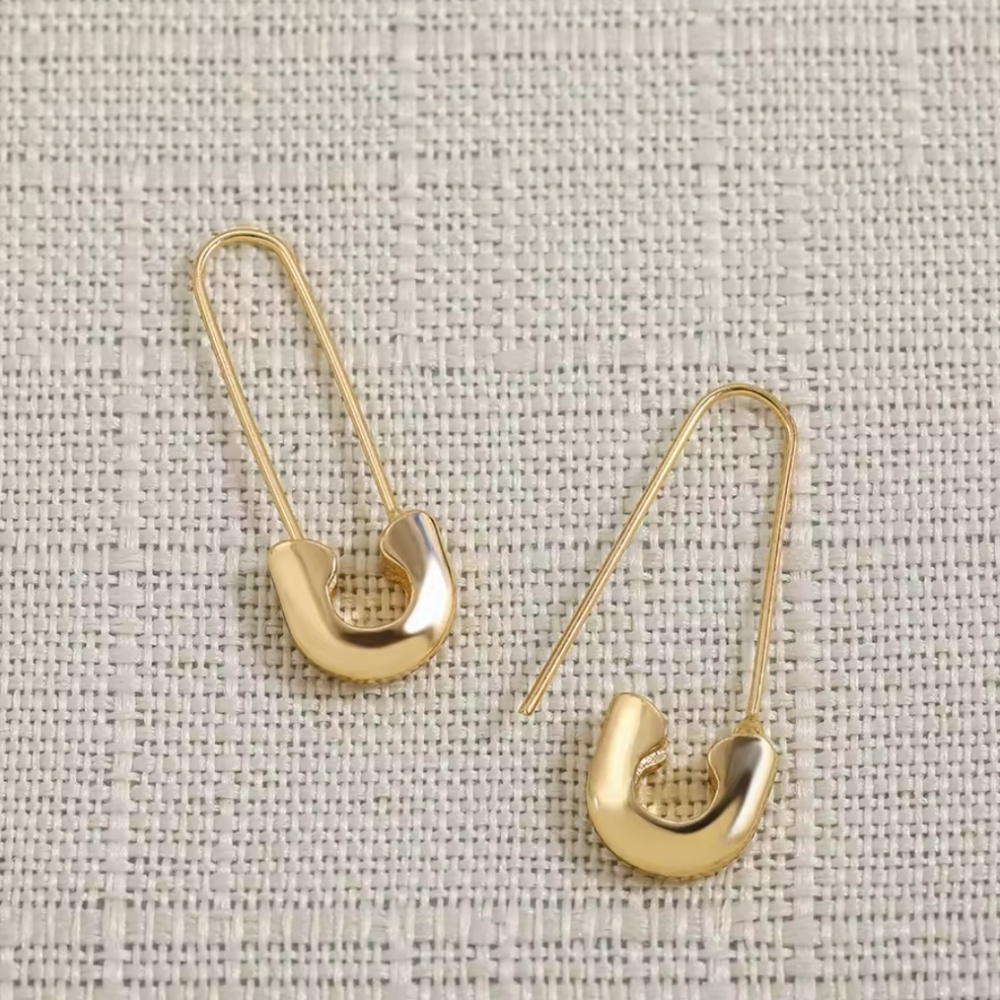 Gold color Geometric safty pin Earrings